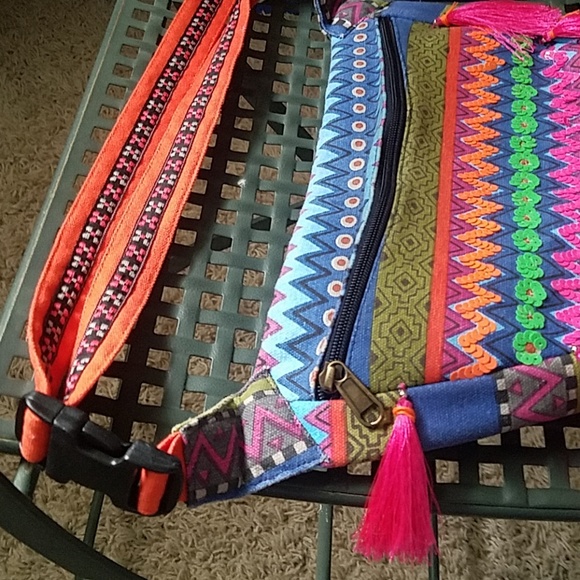 Purse - Picture 5 of 7